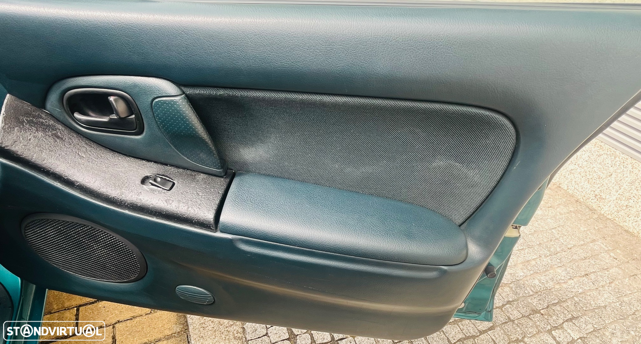 Mazda 323 F 1.5 - 32