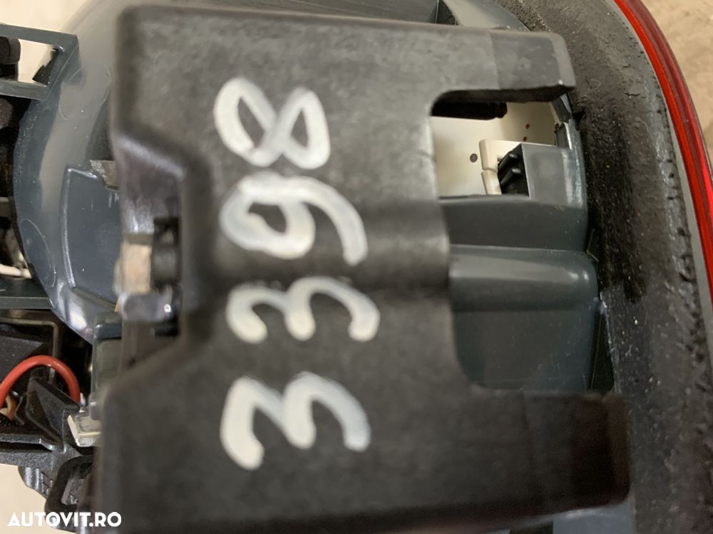 Stop stanga pe capota BMW Seria 4, F32, 2013, 2014, 2015, 2016, 2017, 2018, cod origine OE 63217296101 - 9