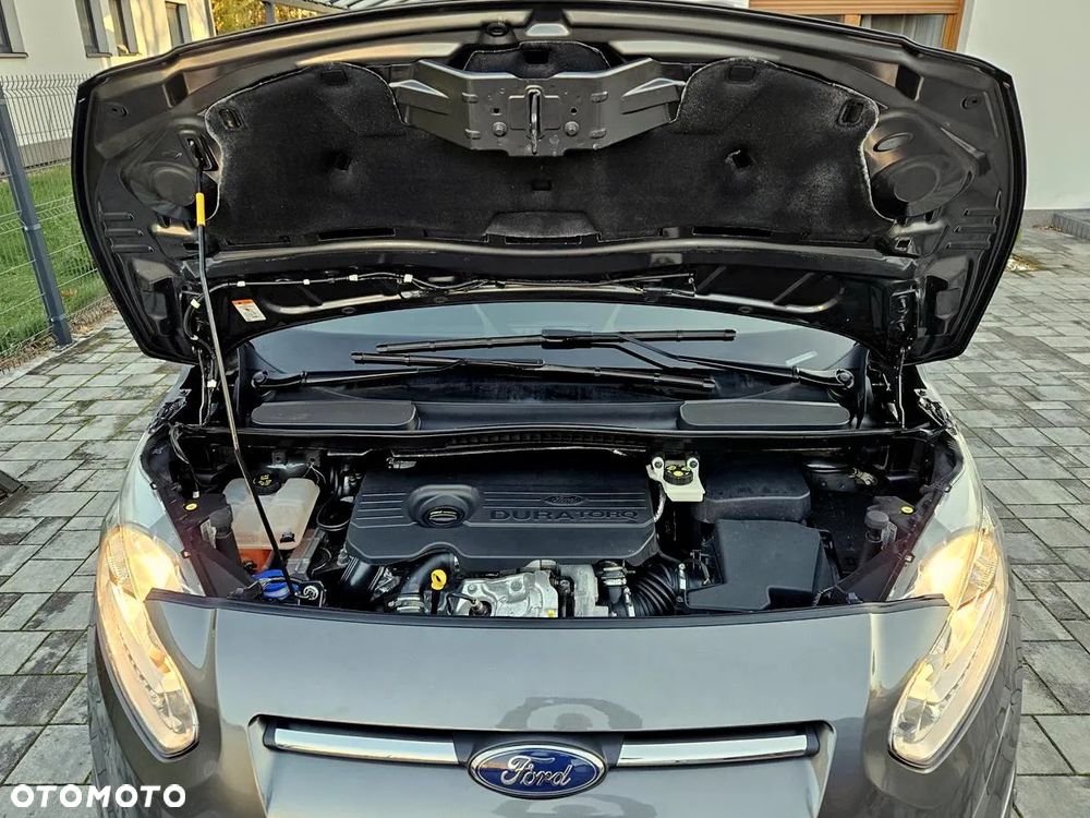 Ford Tourneo Connect 1.5 TDCi Start-Stop Titanium - 37