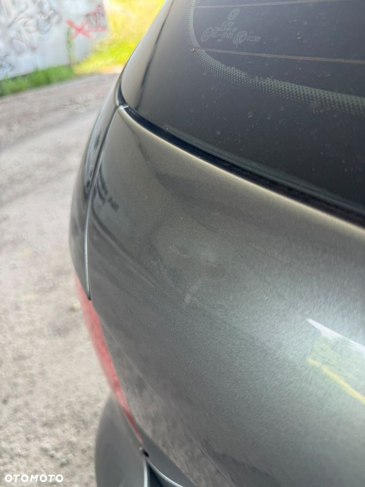 Volkswagen Golf 1.6 TDI DPF BlueMotion - 30