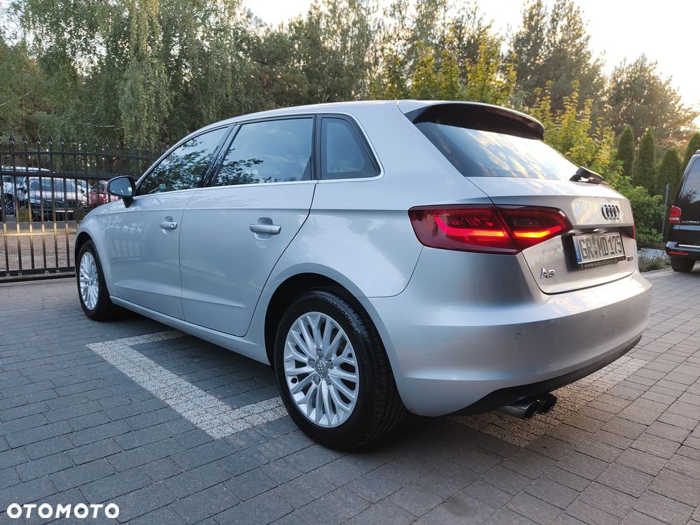 Audi A3 Sportback 1.4 TFSI S tronic Attraction - 22
