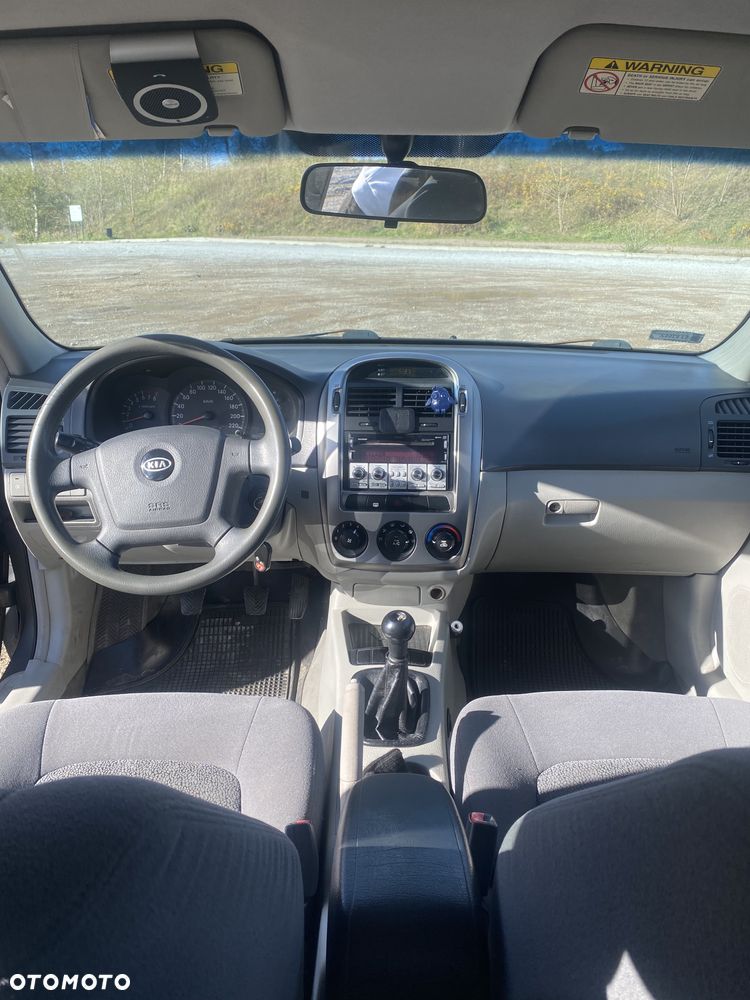 Kia Cerato 1.6 LX / Family - 4