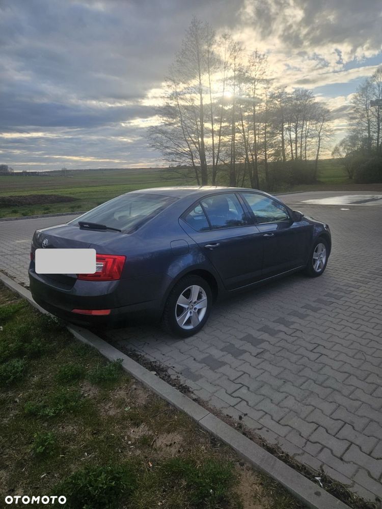 Skoda Octavia 1.6 TDI 4x4 Ambition - 3