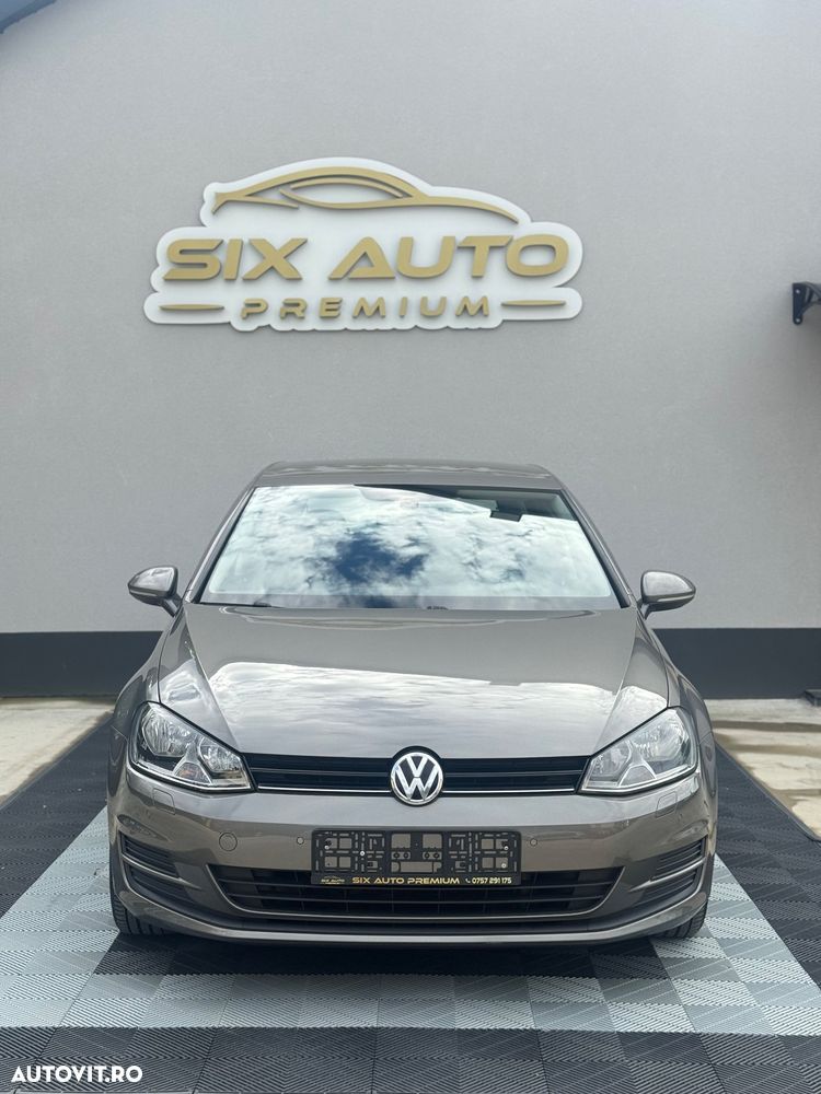 Volkswagen Golf - 9