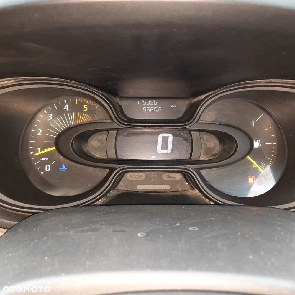 Renault trafic - 10