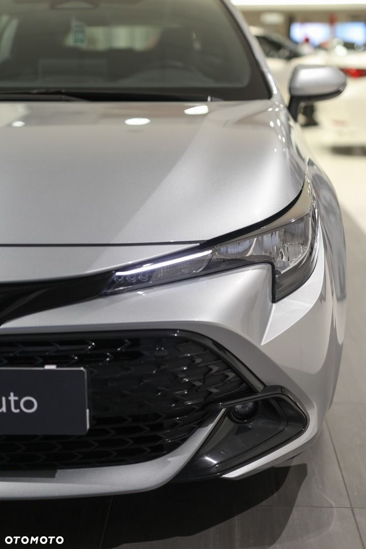 Toyota Corolla - 13