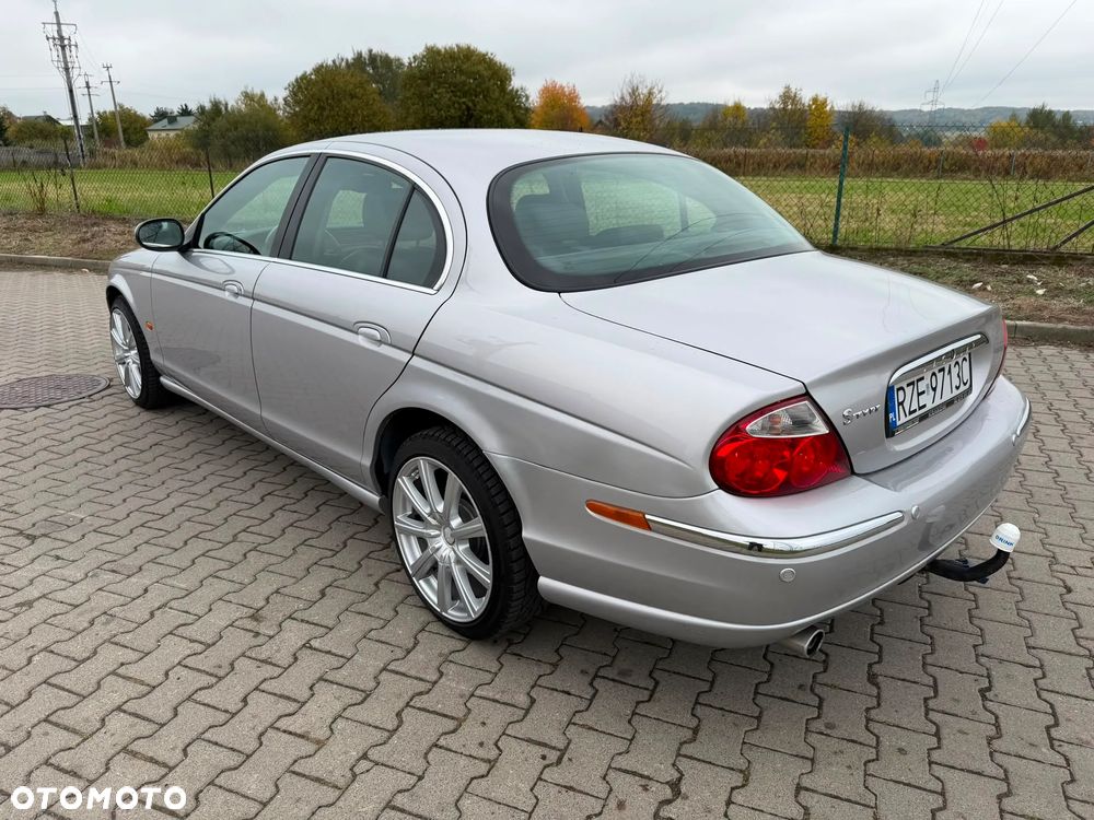 Jaguar S-Type - 4