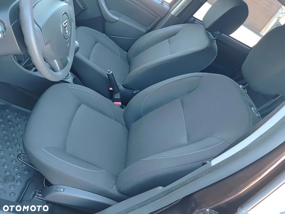 Dacia Duster SCe 115 4x2 Celebration - 18
