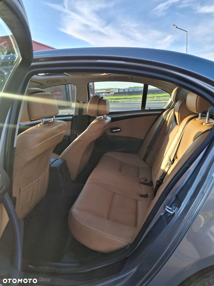 BMW Seria 5 - 12