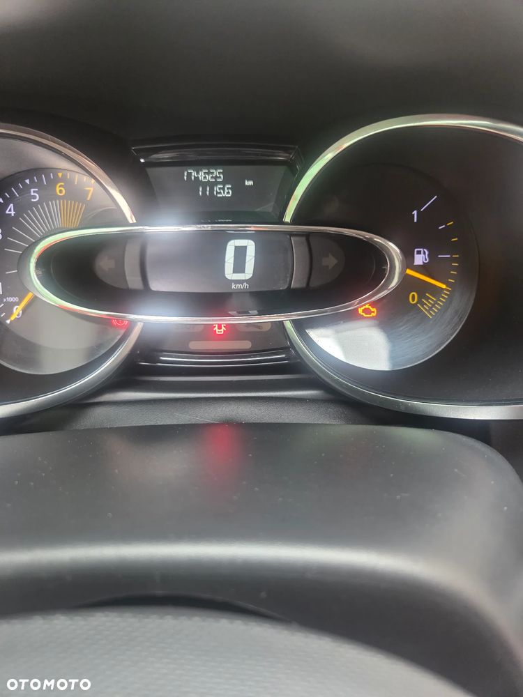 Renault Clio 1.2 16V Expression - 11