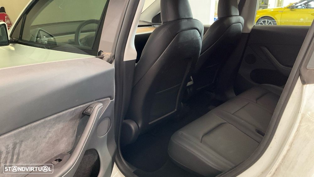 Tesla Model Y Long Range Dual Motor AWD - 5