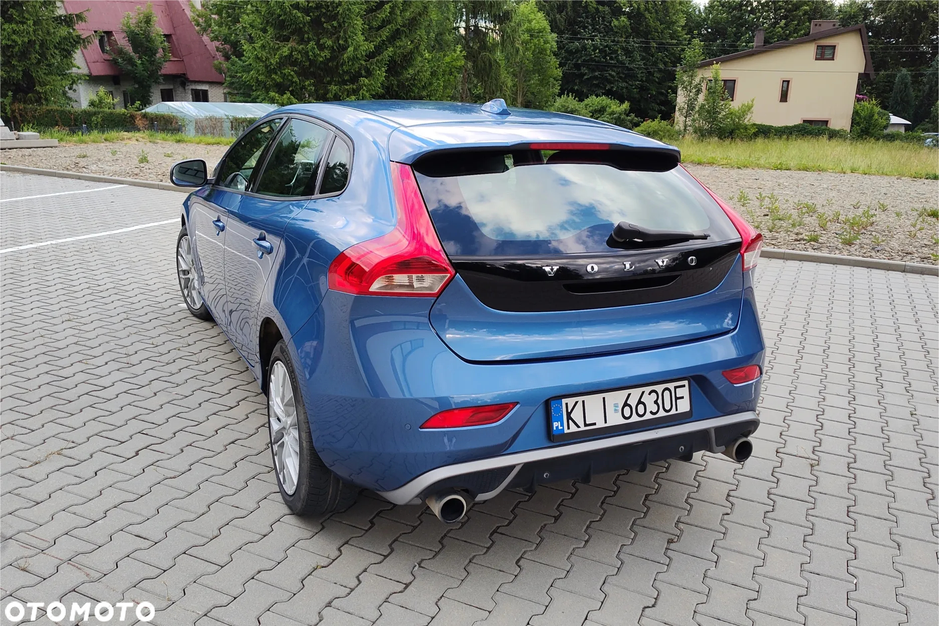 Volvo V40 T2 Drive-E R-Design Kinetic - 3