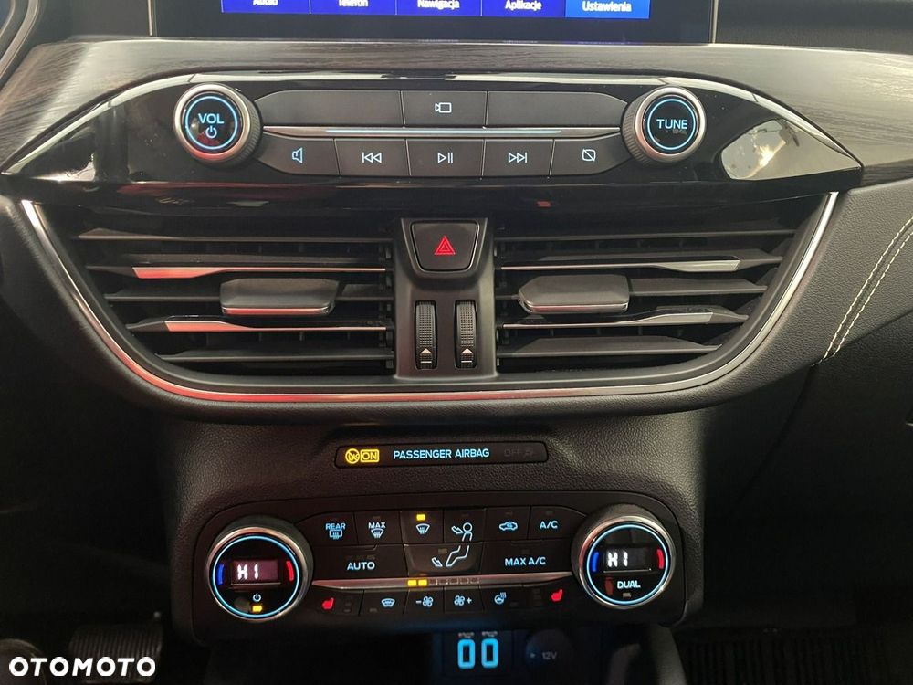 Ford Kuga - 22