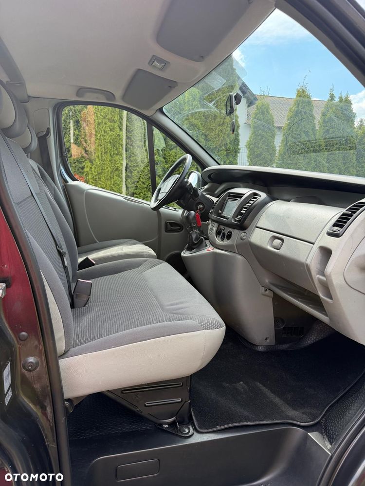 Renault Trafic - 16