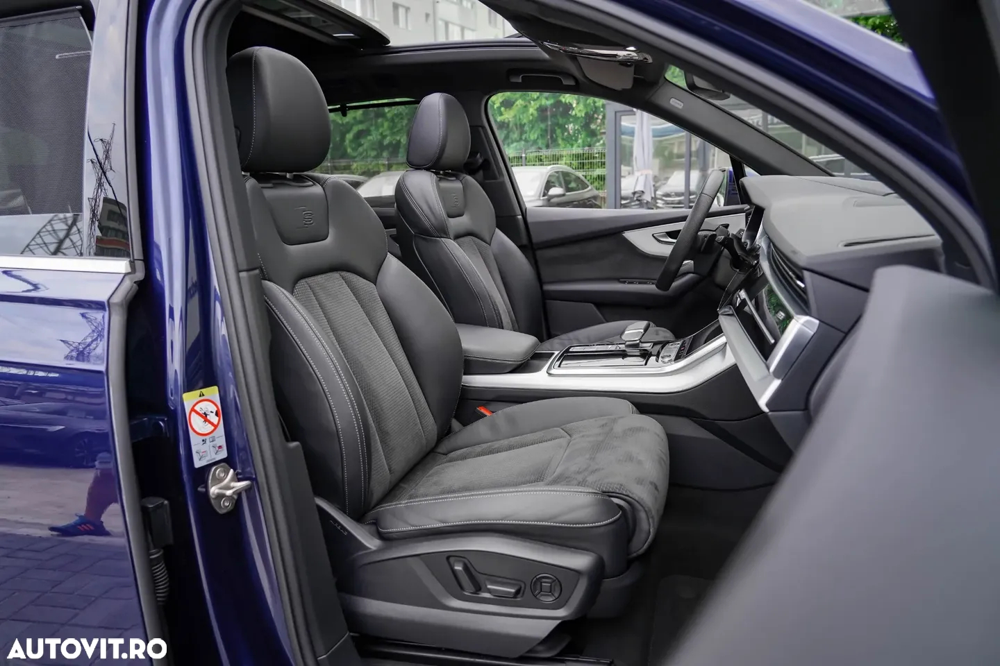 Audi Q7 55 TFSI e quattro Tiptronic PHEV S Line - 17