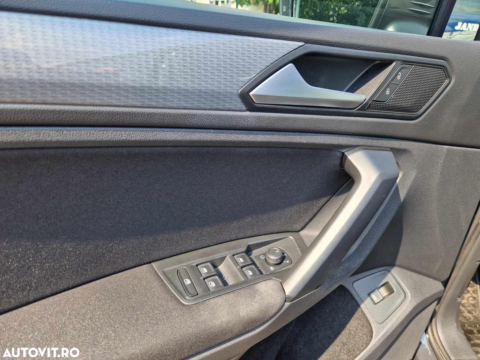 Volkswagen Tiguan 2.0 TDI SCR DSG 4Motion Life - 7