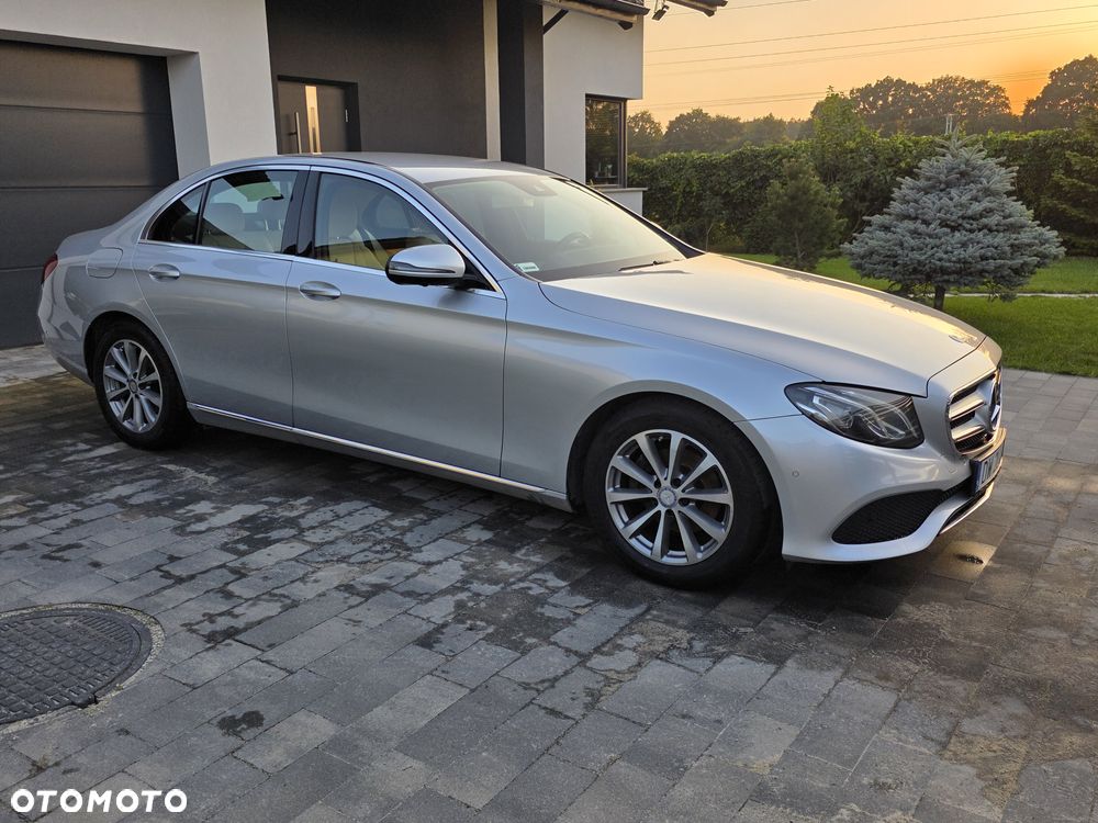 Mercedes-Benz Klasa E 220 d 9G-TRONIC - 1