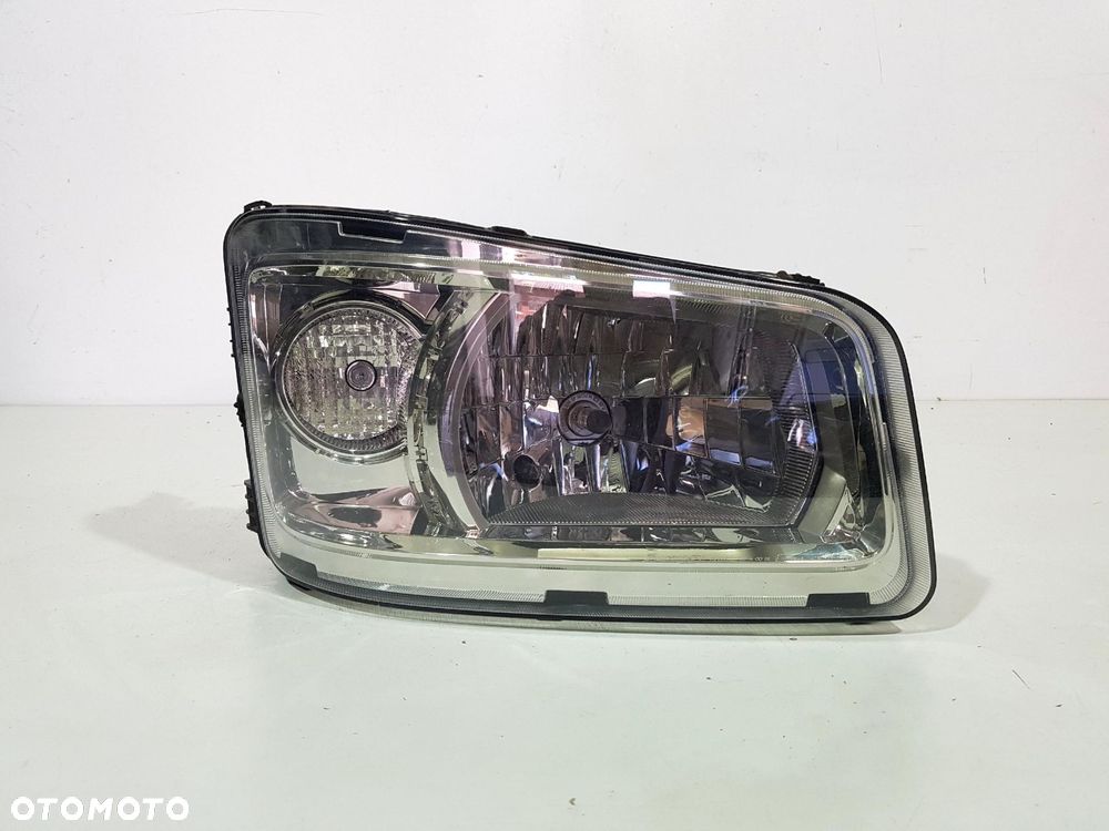 RENAULT RANGE GAMA D WIDE LAMPA PRZÓD PRZEDNIA PRAWA EUROPA ORYGINAŁ - 1