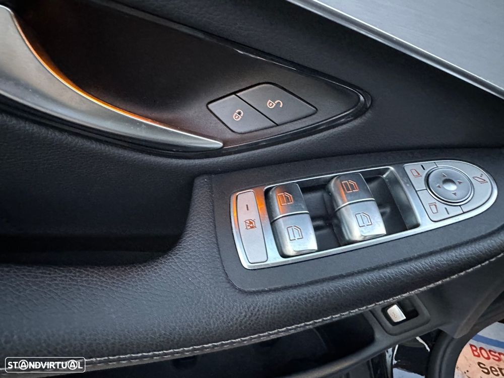 Mercedes-Benz GLC 300 e 4Matic - 13