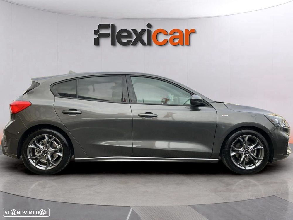 Ford Focus 1.0 EcoBoost MHEV ST-Line - 2