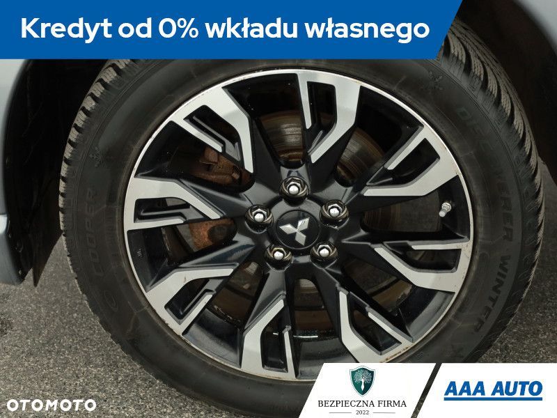 Mitsubishi Outlander - 13