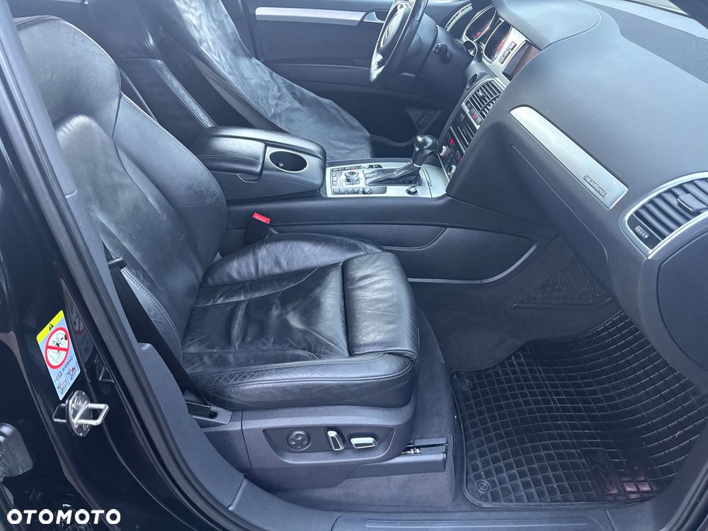 Audi Q7 - 25
