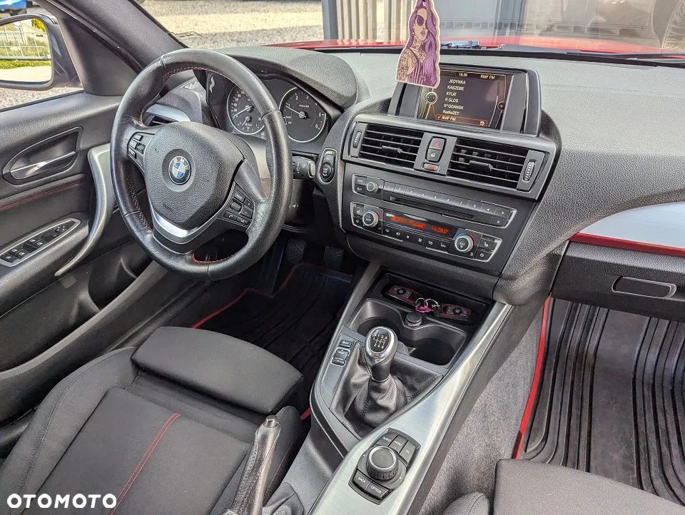 BMW Seria 1 116d - 17