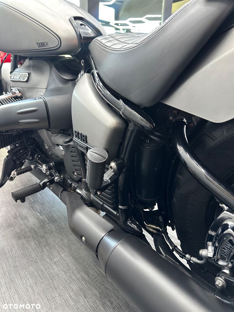 BMW R - 22