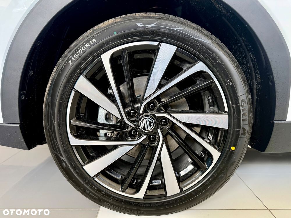 MG ZS 1.5 HEV+ Exclusive - 8