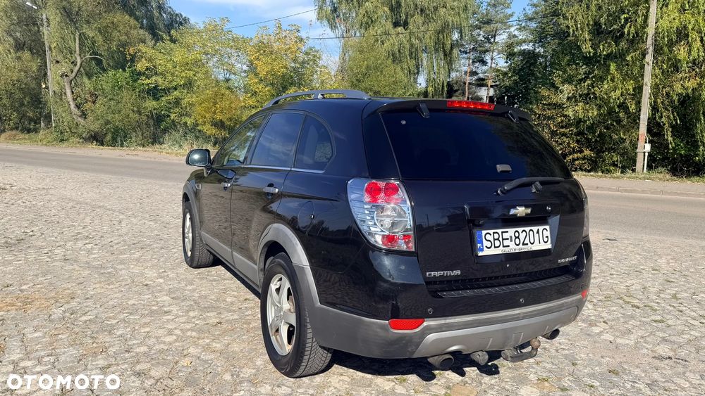 Chevrolet Captiva 2.2 d LTZ - 10