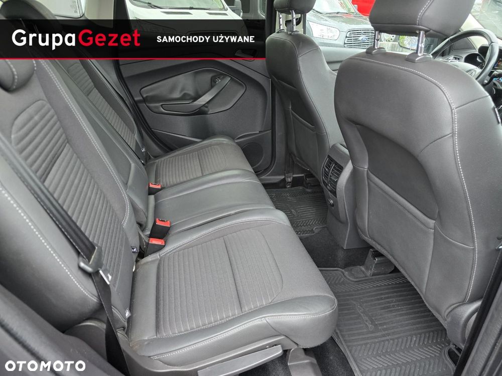 Ford Kuga - 31