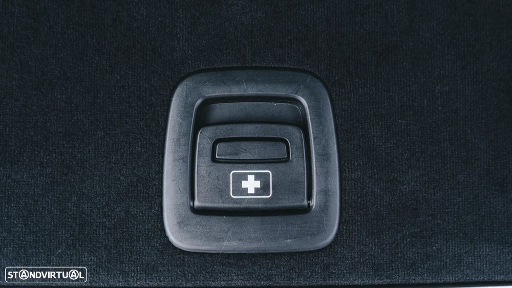 BMW 520 e - 38