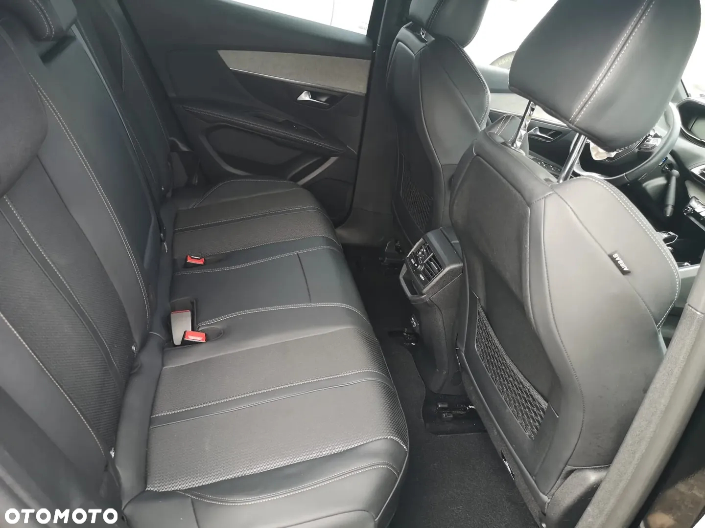 Peugeot 3008 1.6 PureTech Hybrid PHEV GT Pack S&S EAT8 - 29