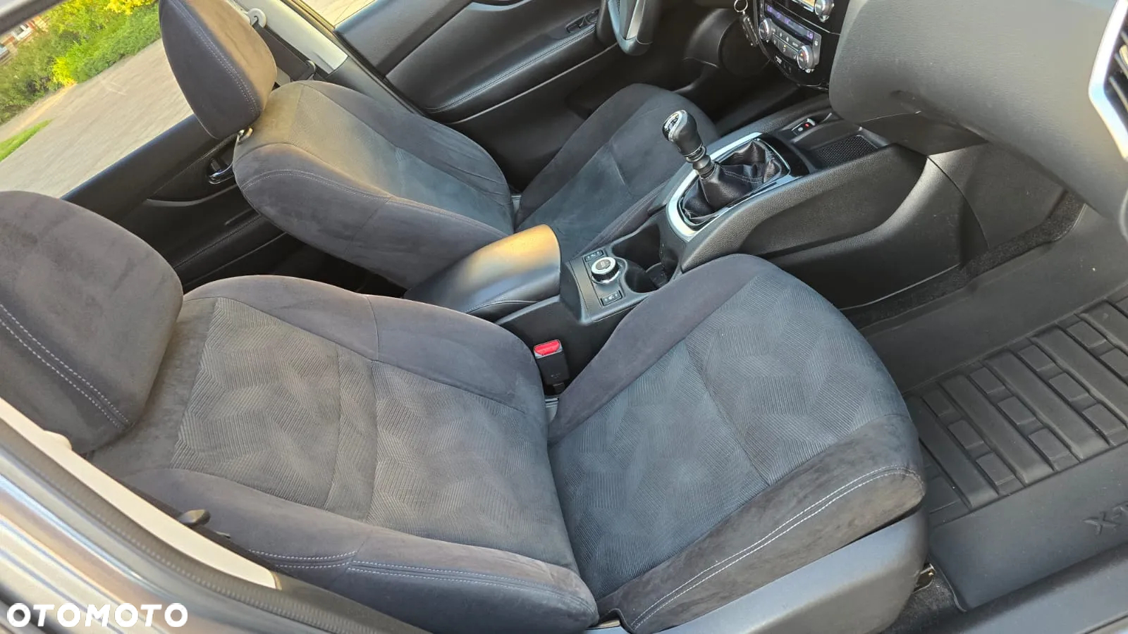Nissan X-Trail - 12