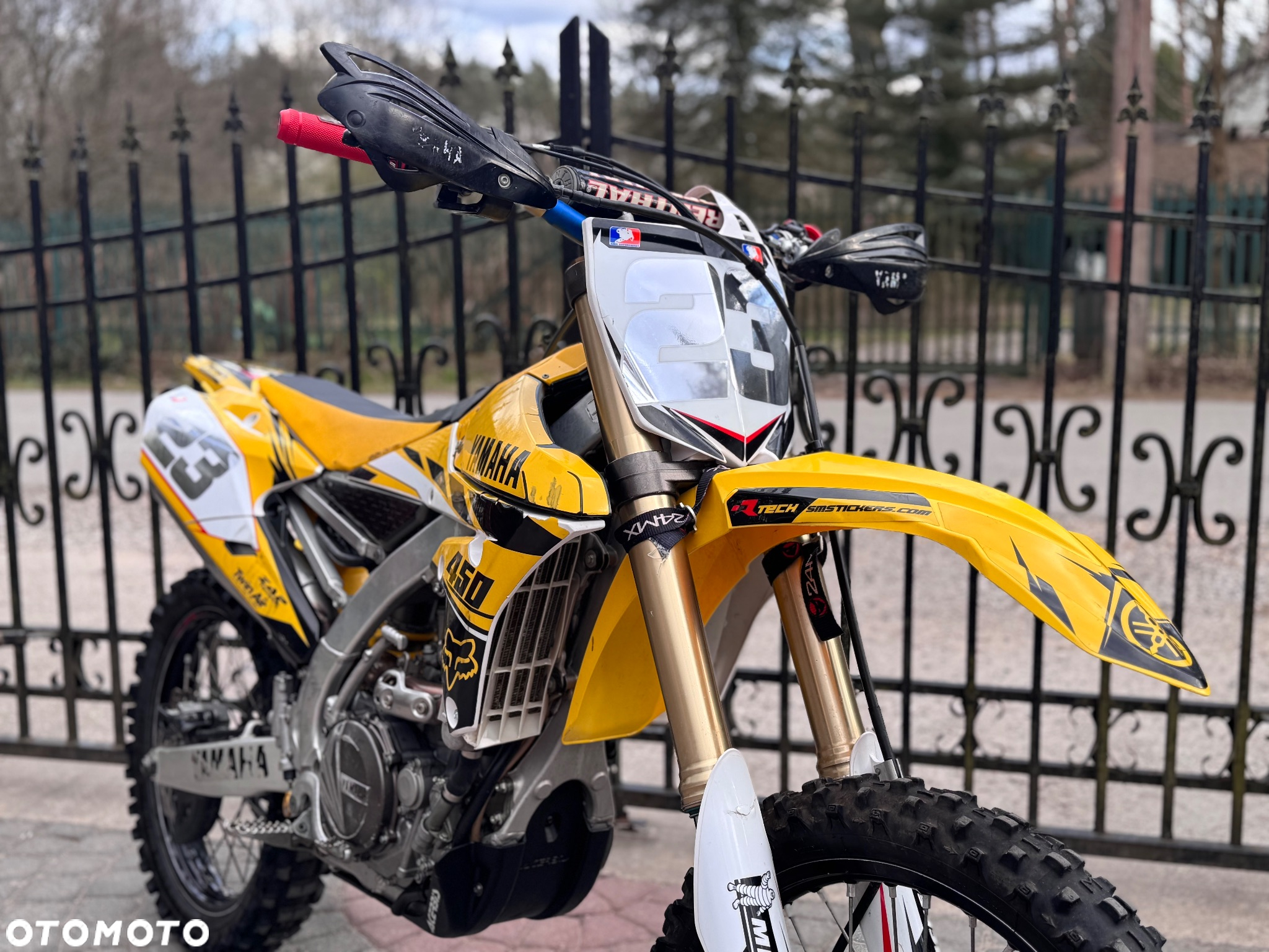 Yamaha YZF - 11