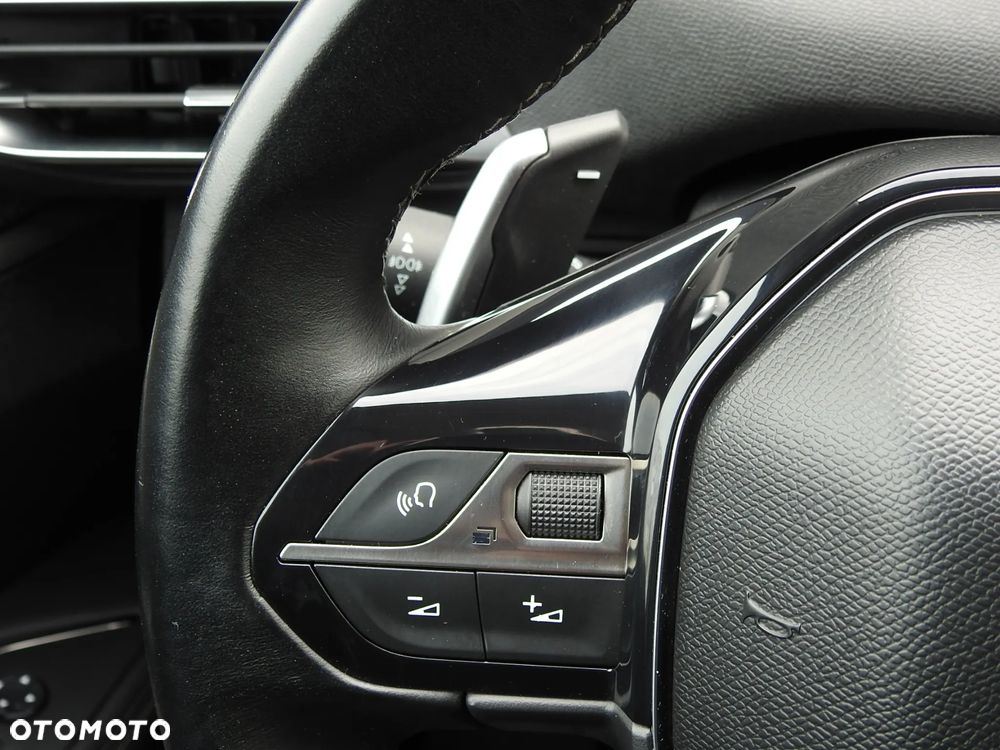 Peugeot 3008 BlueHDi 120 EAT6 Stop & Start Allure - 22