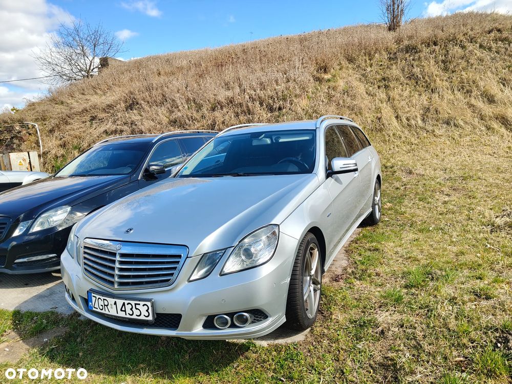 Mercedes-Benz Klasa E 300 CDI DPF BlueEFFICIENCY 7G-TRONIC Elegance - 1