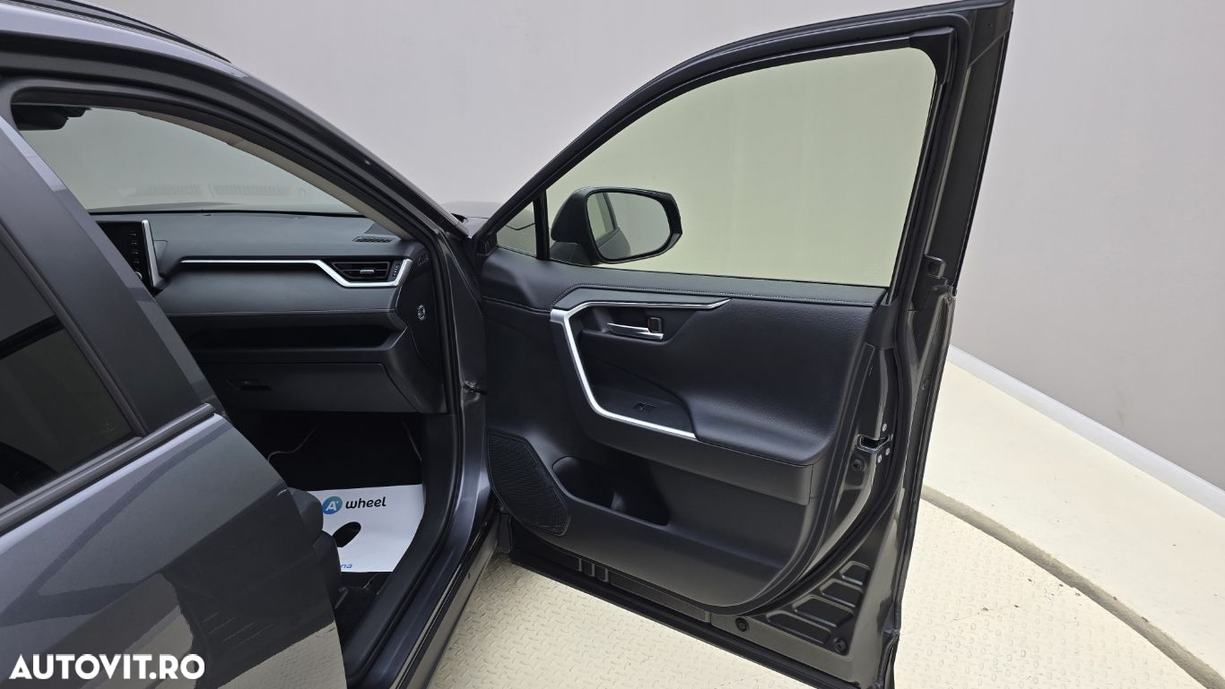 Toyota RAV4 - 18