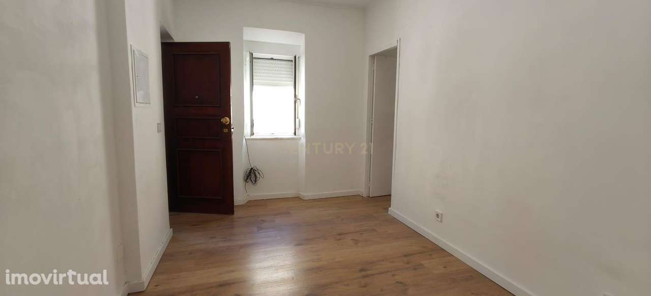 Apartamento Renovado com Vista para o Rio em Cruz Quebrada - Dafundo - Grande imagem: 5/18