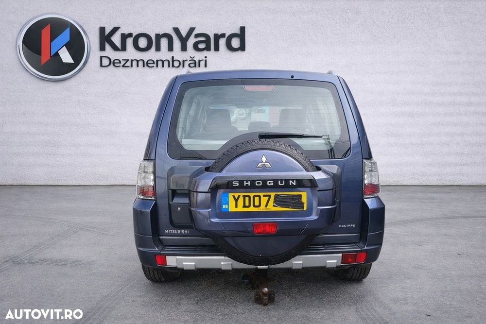 Dezmembrari dezmembrez  Mitsubishi Shogun Pajero 2006 - 2011 3.2 D 4M41 - 2