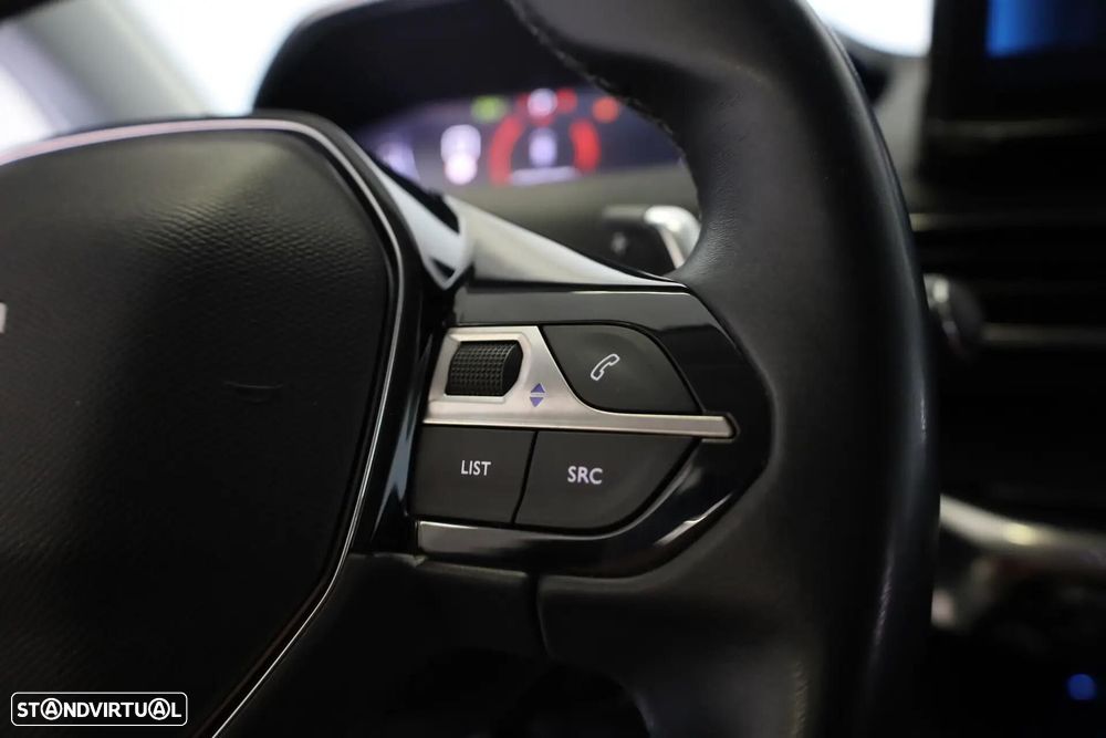 Peugeot 5008 1.5 BlueHDi Allure EAT8 - 39