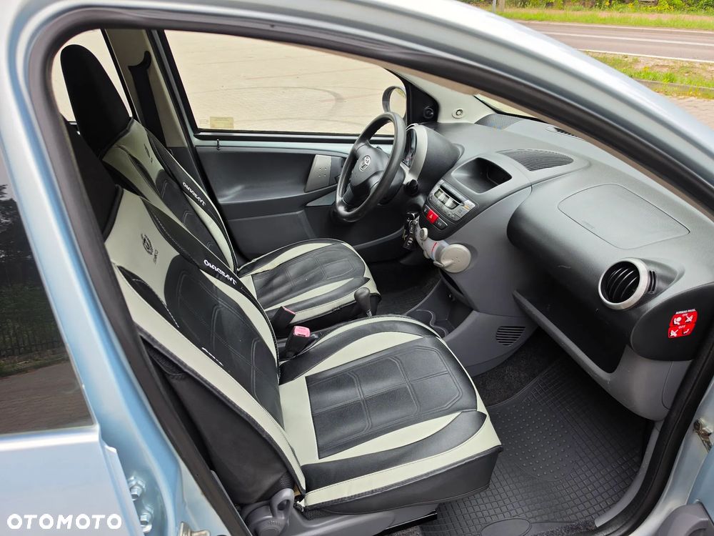 Toyota Aygo 1.0 VVT-i Luna MM A/C - 24