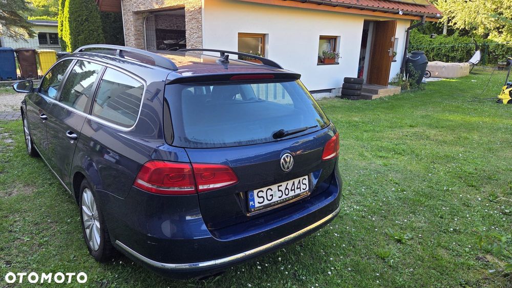 Volkswagen Passat 2.0 TDI Comfortline DSG - 5