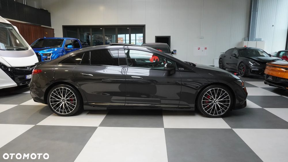 Mercedes-Benz EQE AMG 43 90.5kWh 4-Matic - 17