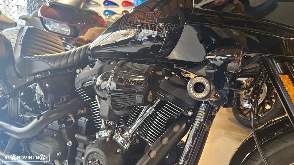 Harley-Davidson Low Rider ST - 14