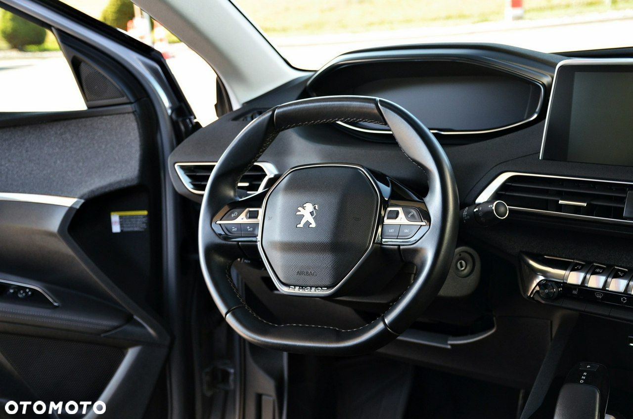 Peugeot 3008 - 23