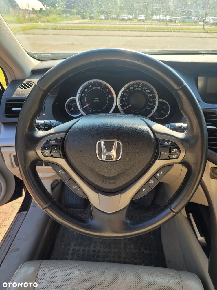 Honda Accord 2.0 Executive - 14
