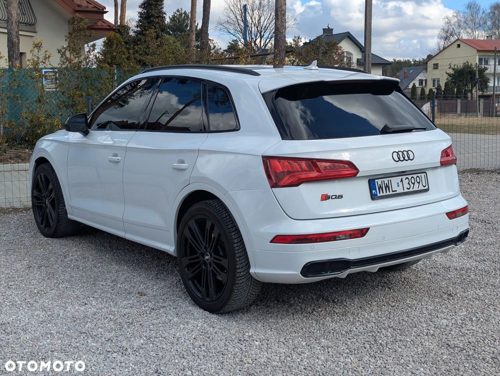 Audi SQ5 - 5