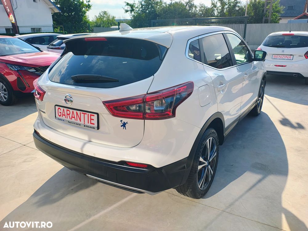 Nissan Qashqai 1.3 DIG-T N-CONNECTA - 9
