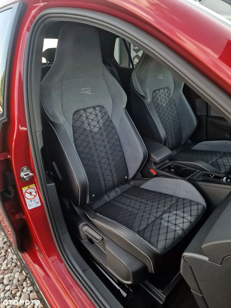 Volkswagen Golf 1.5 eTSI EVO R-Line DSG - 30
